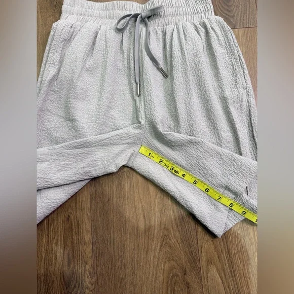 Maniere De Voir Men’s Seersucker Shorts Grey Size Medium - Picture 9 of 9